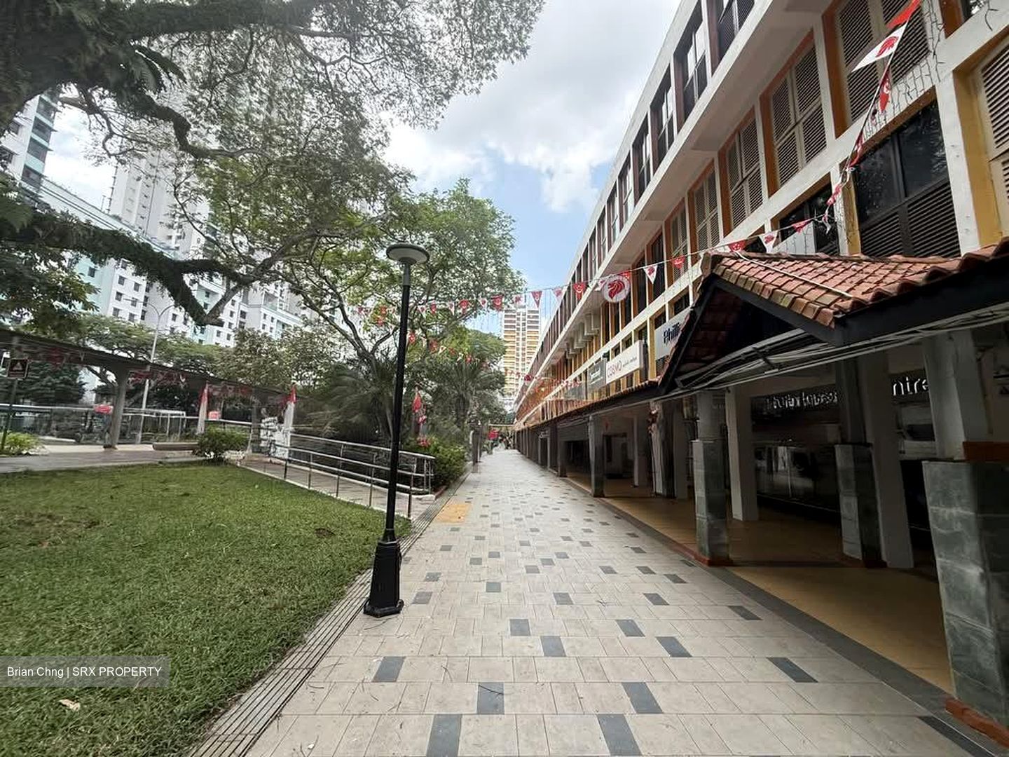 Toa Payoh Central (D12), Shop House #584322301